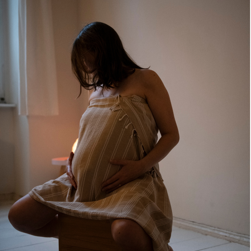 Pelvic Steaming - Reka Komaromi